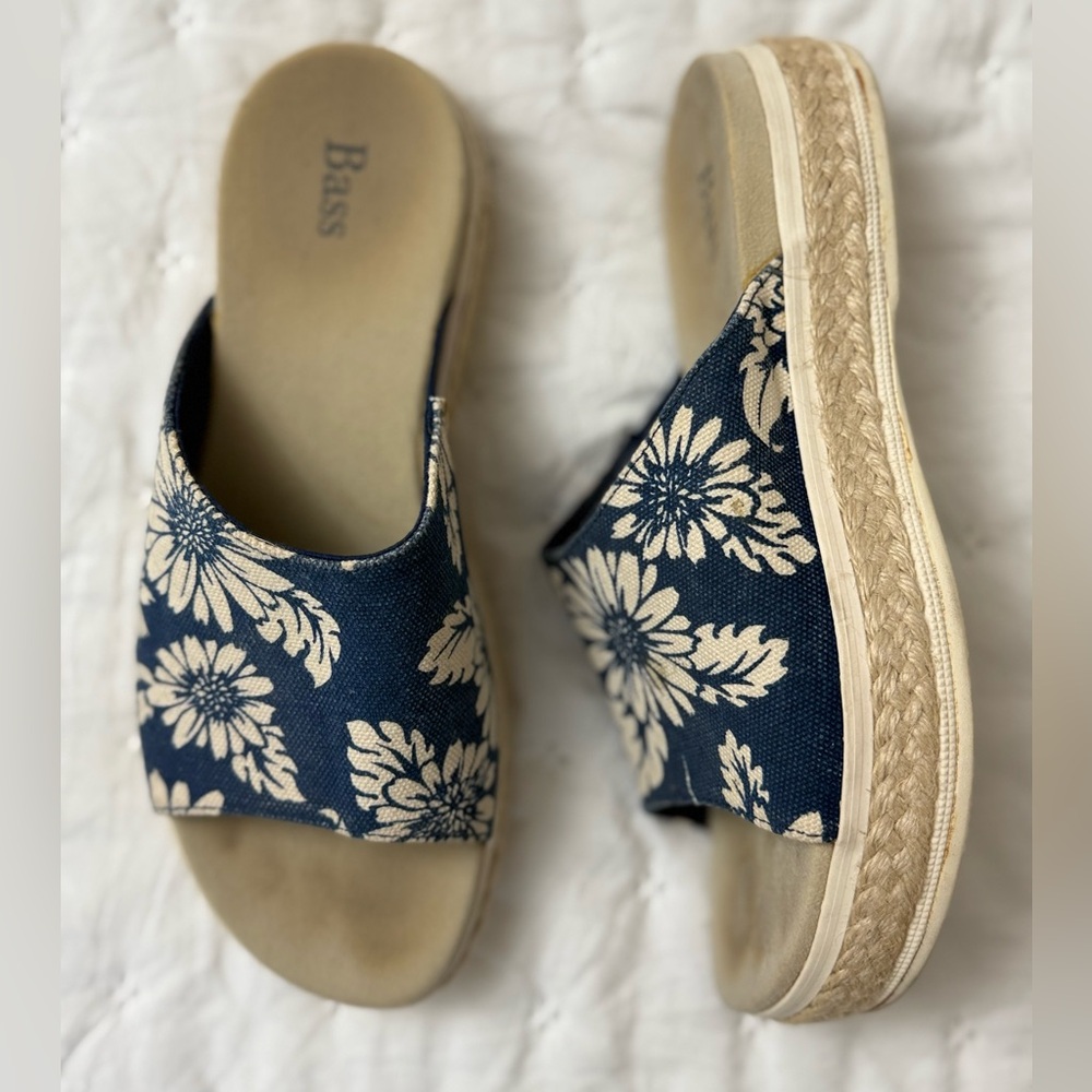 BASS Women’s Holiday Hawaiian Floral Blue Espadrille Slides Size 7M Vintage Y2K